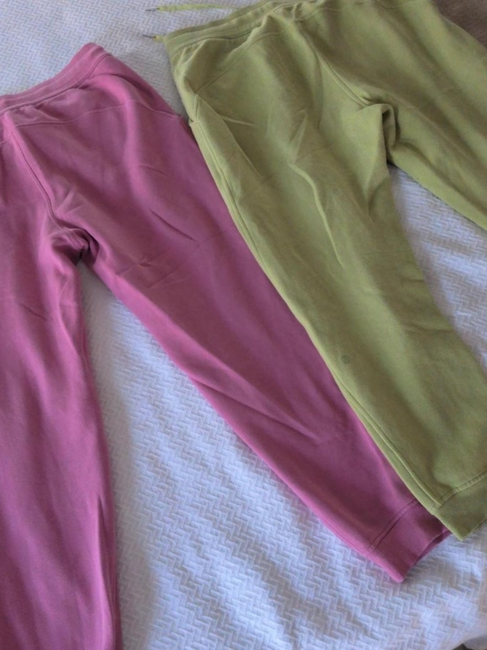 lululemon athletica 2 Pair 12 Scuba Jogger Swear Pants Pink Green Wasabi